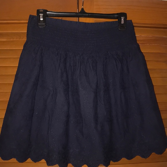 Navy summer skirt with sewn pattern - Picture 2 of 2